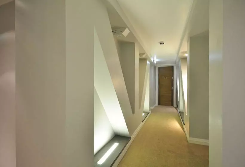 Uber London Trafalgar Apartments