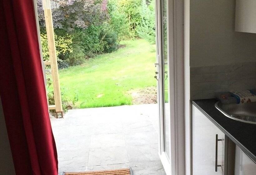 Woodpaddock Bed & Breakfast