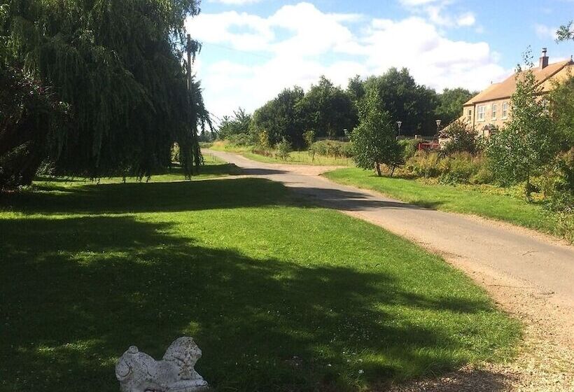 Woodpaddock Bed & Breakfast