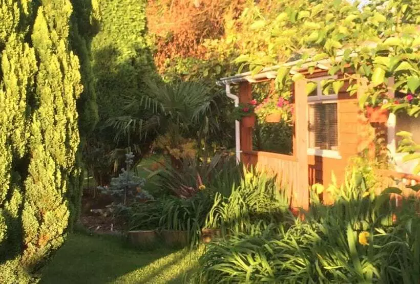 Woodpaddock Bed & Breakfast