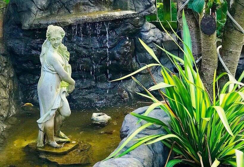 Woodpaddock Bed & Breakfast