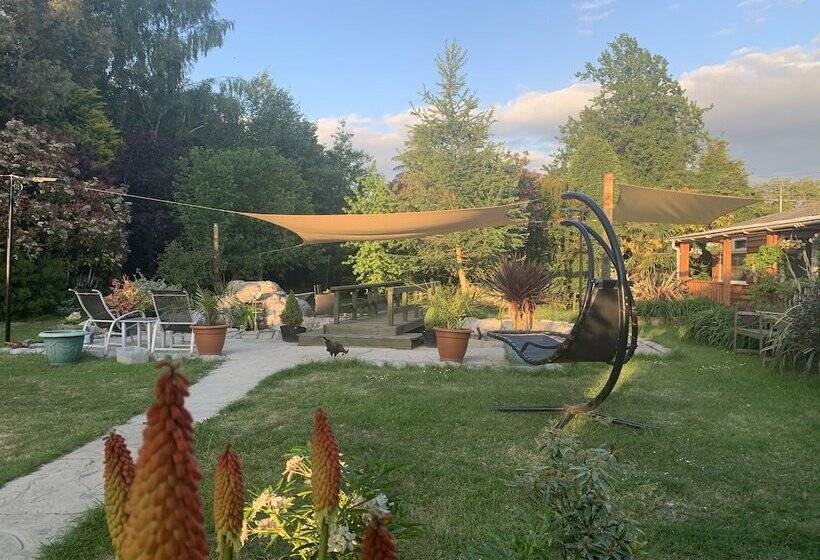 Woodpaddock Bed & Breakfast