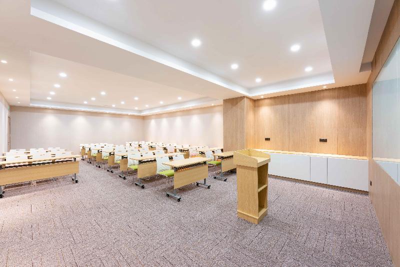 Hanting Premium Hotel Dalian Gaoxin Wanda Plaza