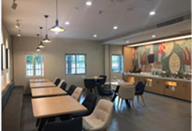 Hanting Hotel Zhuhai Hengqin International Convention And Exhibition Center