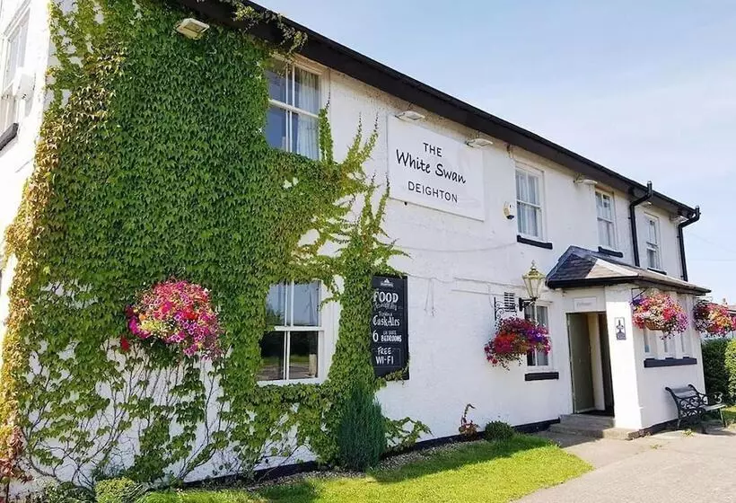 Aamiaismajoitus (B&B) The White Swan