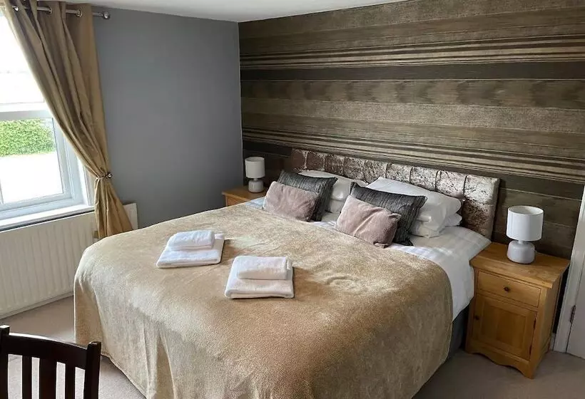 Aamiaismajoitus (B&B) The White Swan