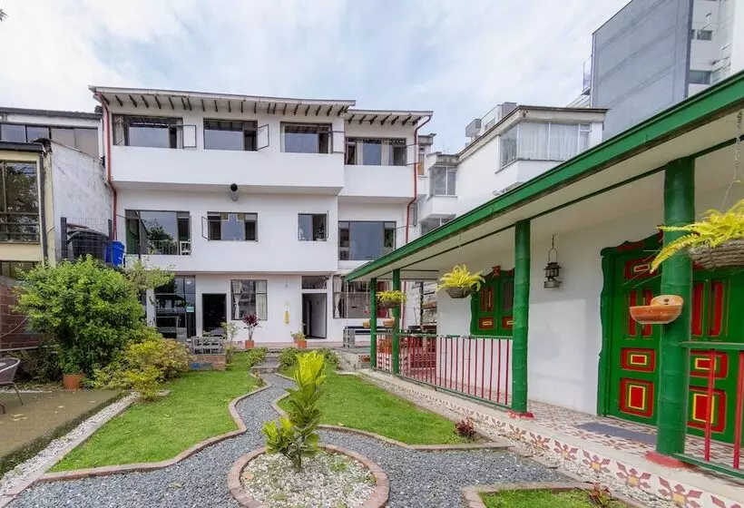 ホテル Ayenda Mountain Hostels Manizales