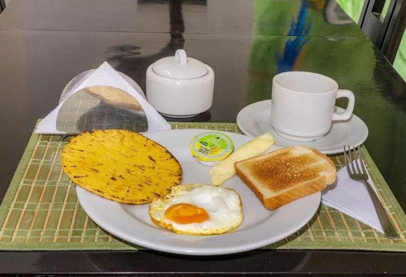 ホテル Ayenda Mountain Hostels Manizales