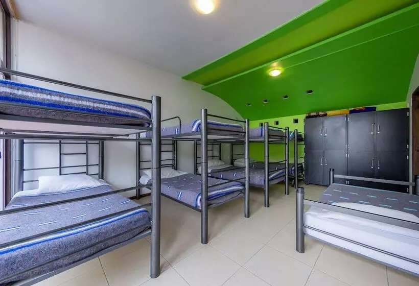 ホテル Ayenda Mountain Hostels Manizales
