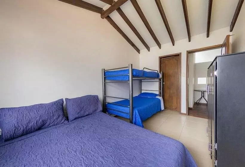 ホテル Ayenda Mountain Hostels Manizales