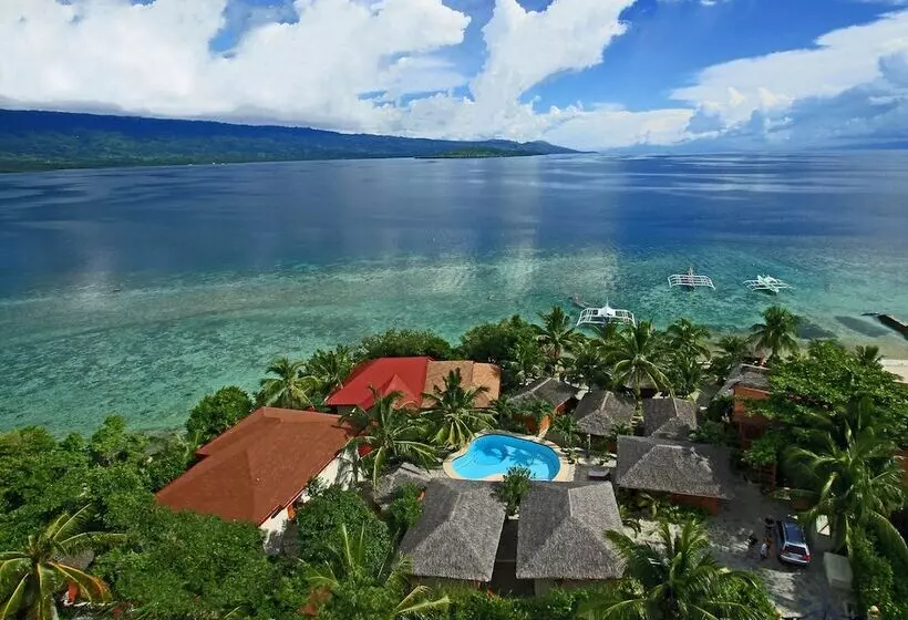 Magic Island Dive Resort