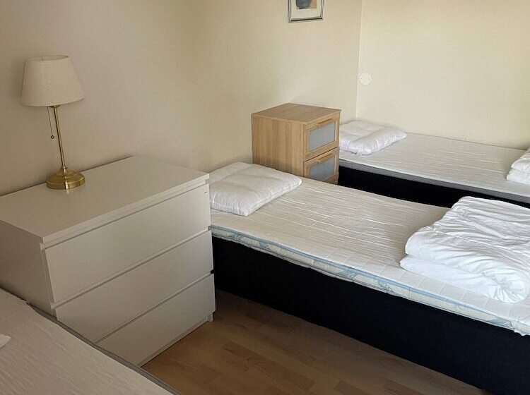 Björkbackens Vandrarhem I Vimmerby Hostel