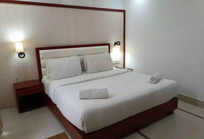 ホテル Autumn Crocus