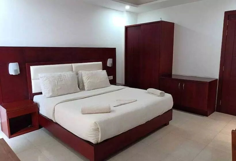 ホテル Autumn Crocus