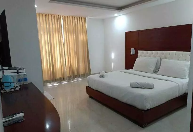 ホテル Autumn Crocus