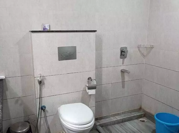 ホテル Autumn Crocus