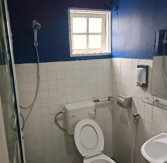 ユースホステル Ch Travellers Inn