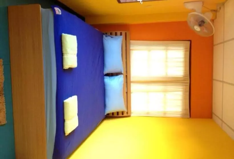 Общежитие Just Chill Inn