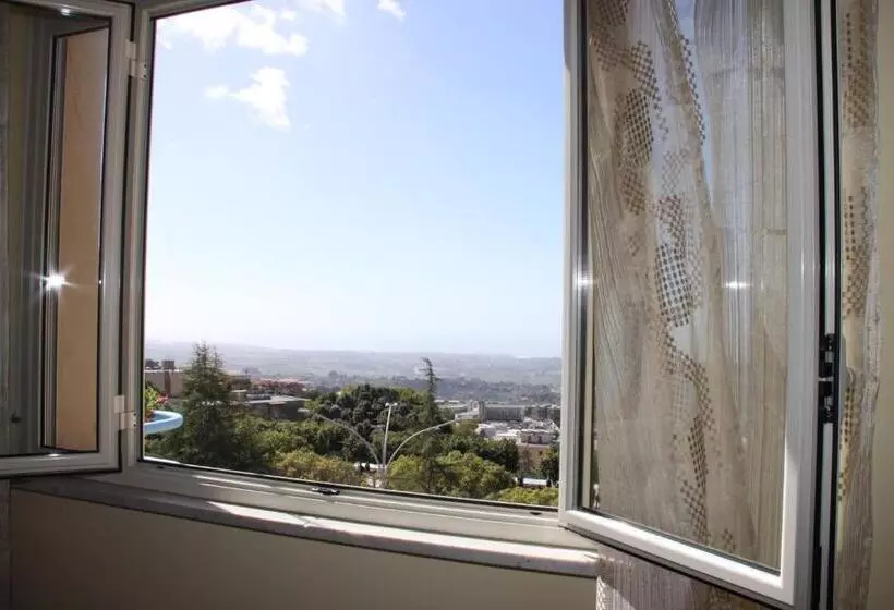 ベッドアンドブレックファースト La Finestra Sulla Valle