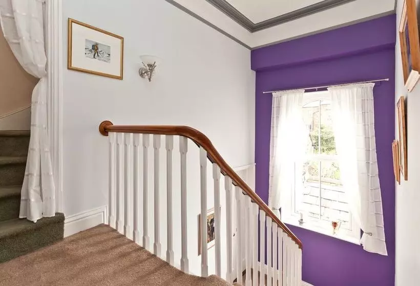 Nocleg ze śniadaniem The Red Townhouse