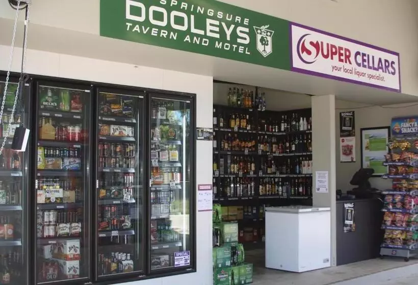 Dooley's Tavern & Motel Springsure