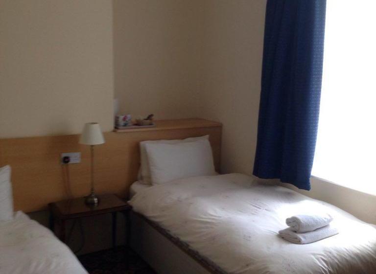 فندق Black Lions Guest House