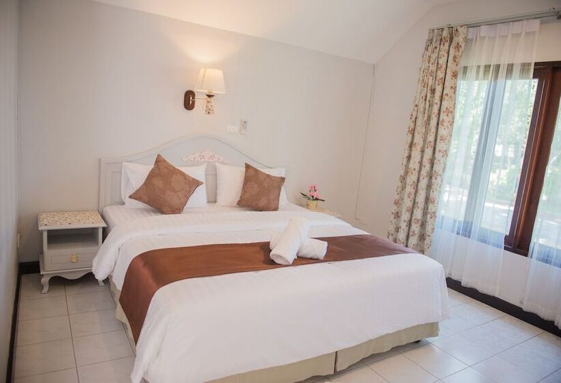 Hotel Cleanwave Resort Chumphon