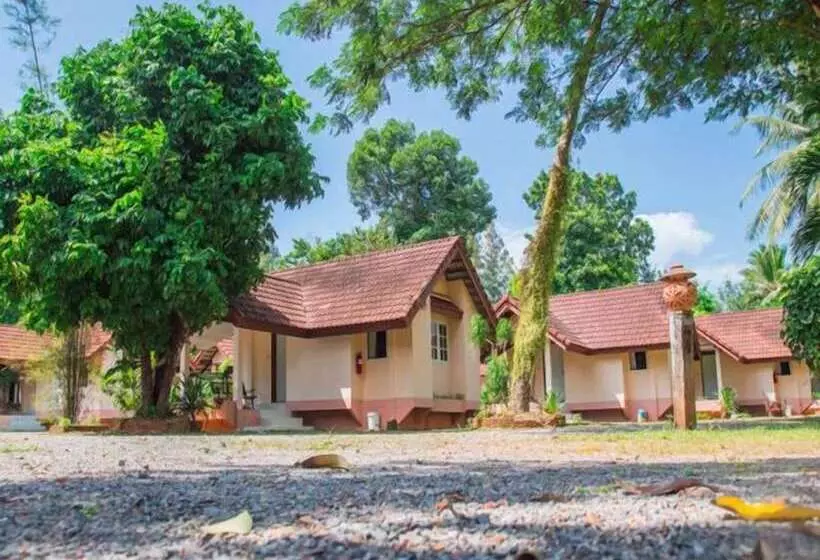 Hotel Cleanwave Resort Chumphon