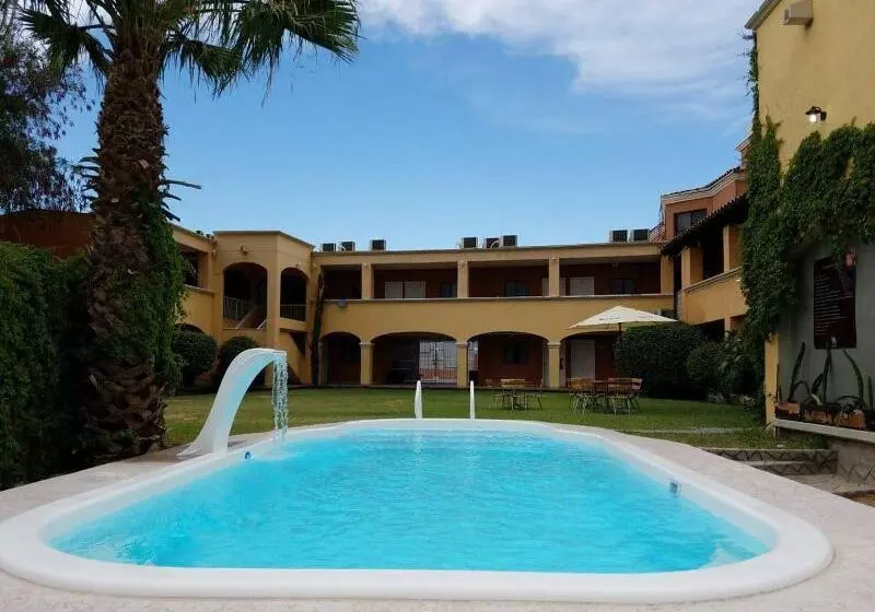 בית מלון כפרי Co Inn