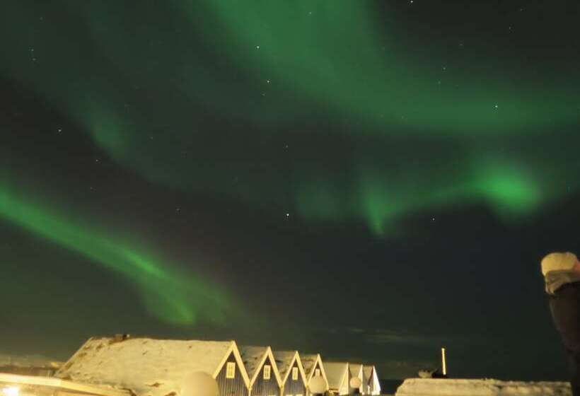 هتل Hlid Fisherman S Village