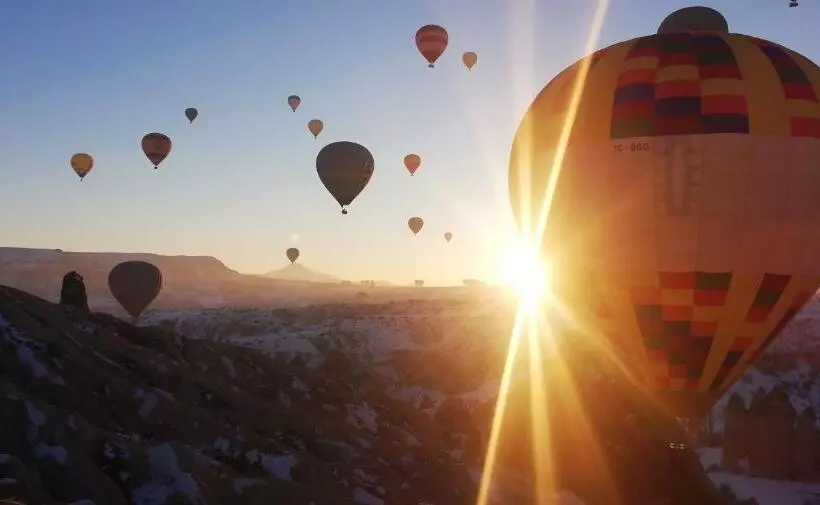 هتل Kayatas Cave Suites