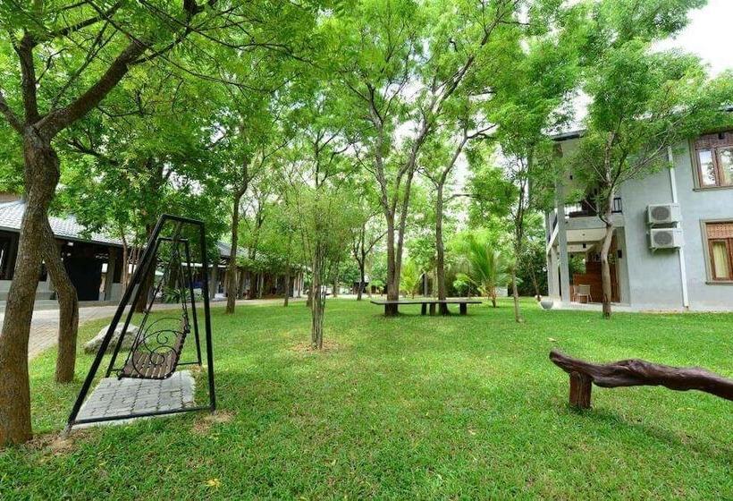 Отель Nil Diya Mankada Safari Lodge