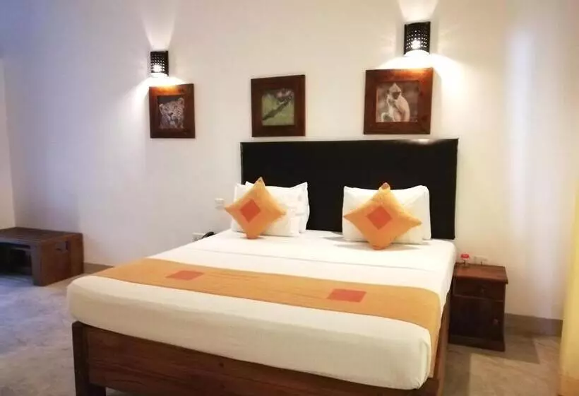 בית מלון כפרי Nil Diya Mankada Safari Lodge