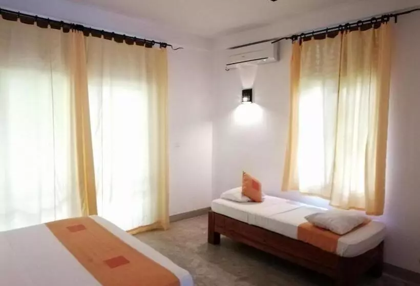 בית מלון כפרי Nil Diya Mankada Safari Lodge