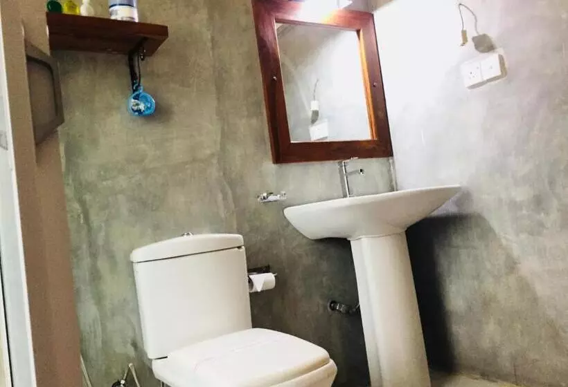 בית מלון כפרי Nil Diya Mankada Safari Lodge