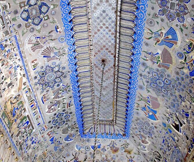 ホテル Nirvana Home