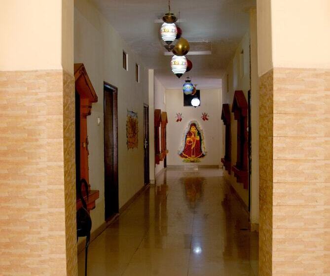 ホテル Nirvana Home