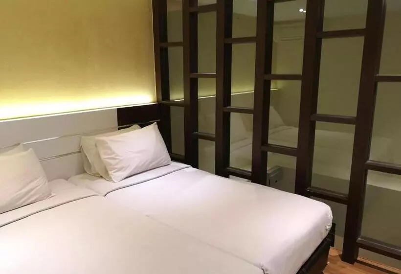 Отель Seasons View