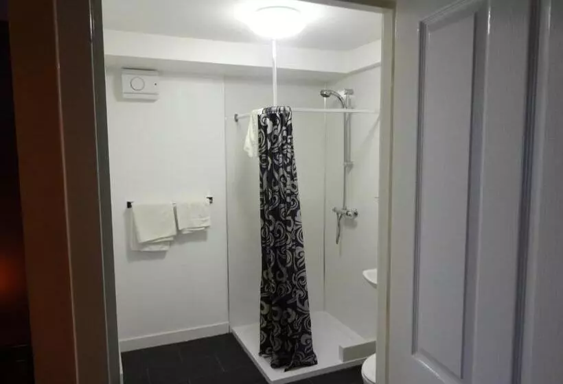 Отель St. Cyrus Village Inn