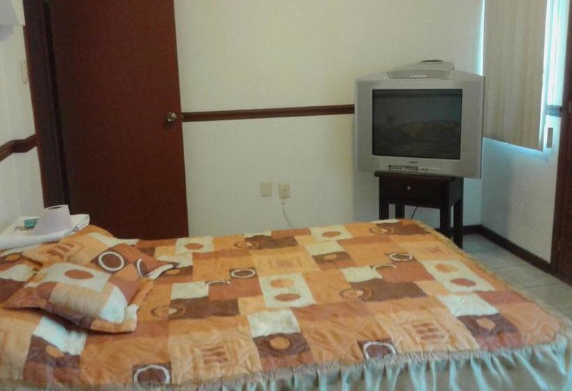 Отель Suites Ripoll Alameda