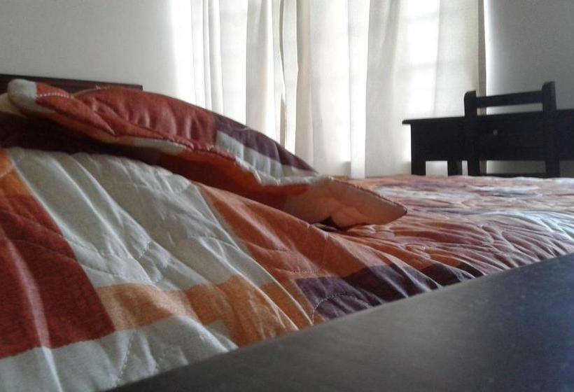 Отель Suites Ripoll Alameda