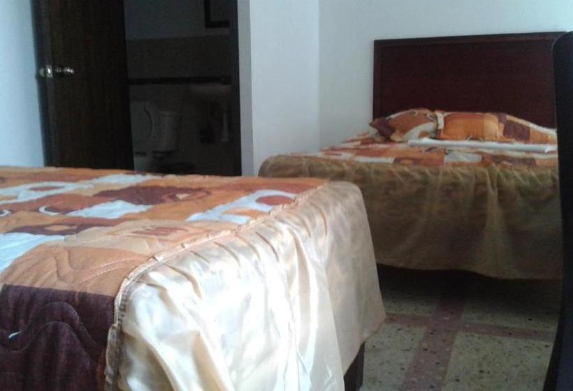 Отель Suites Ripoll Alameda
