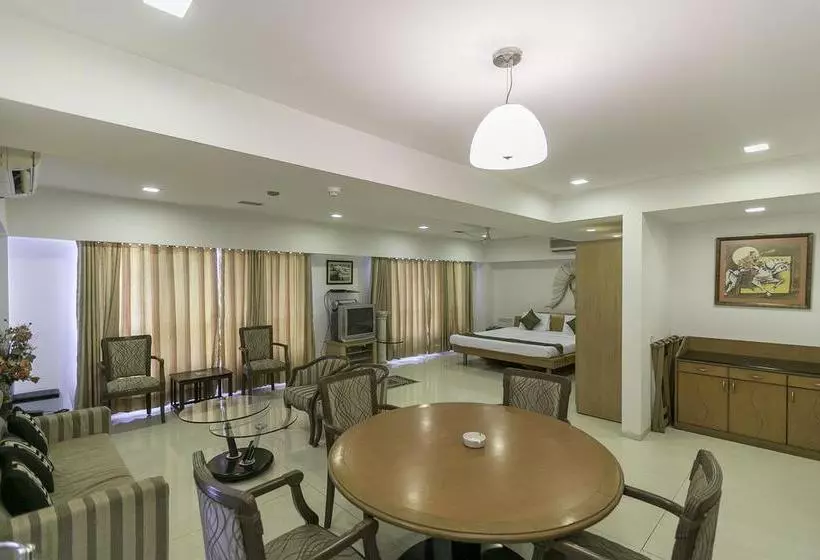 酒店 Treebo Trend New Castle