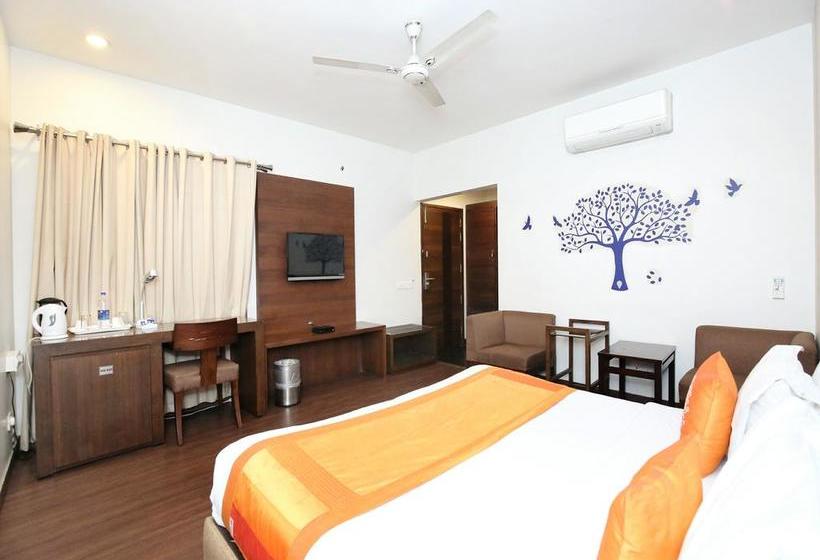 Hotel ZO Rooms Iconic Panchkula Sector 11