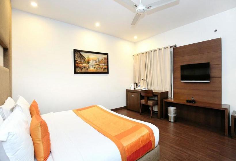 Hotel ZO Rooms Iconic Panchkula Sector 11