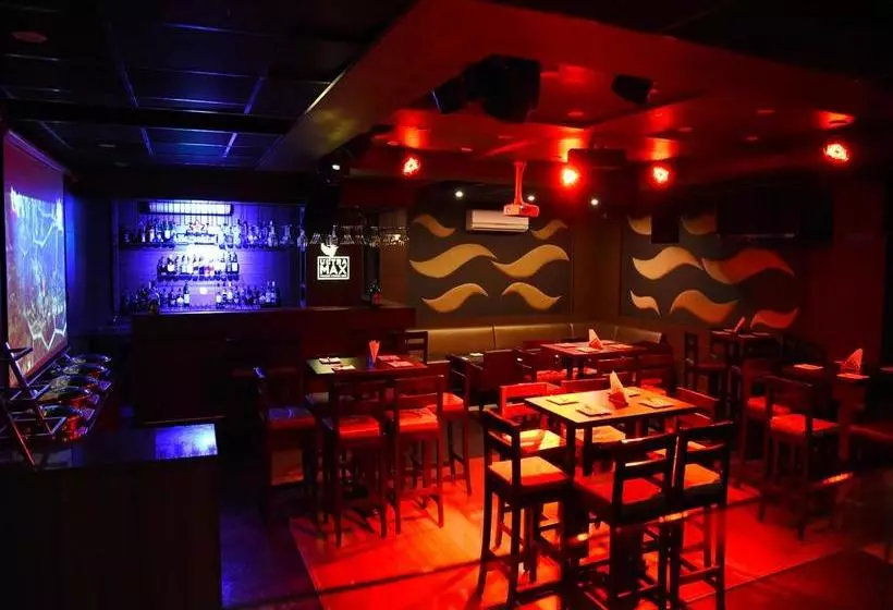 בית מלון כפרי ZO Rooms Iconic Panchkula Sector 11