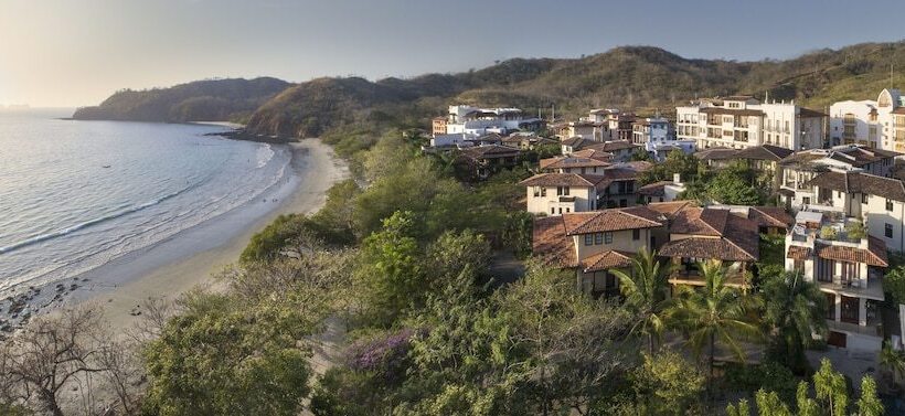 Las Catalinas Collection