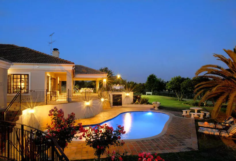 ペンション Amber Rose Country Estate