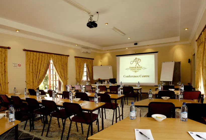 ペンション Amber Rose Country Estate