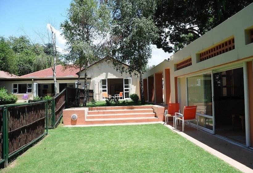 פנסיון Fifteen On Orange